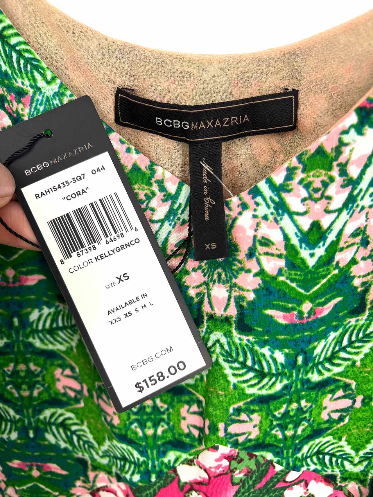 BCBGMaxazria Size XS Gr/Pk/Wh Floral NEW Designer Top-Sleeveless - Image 3