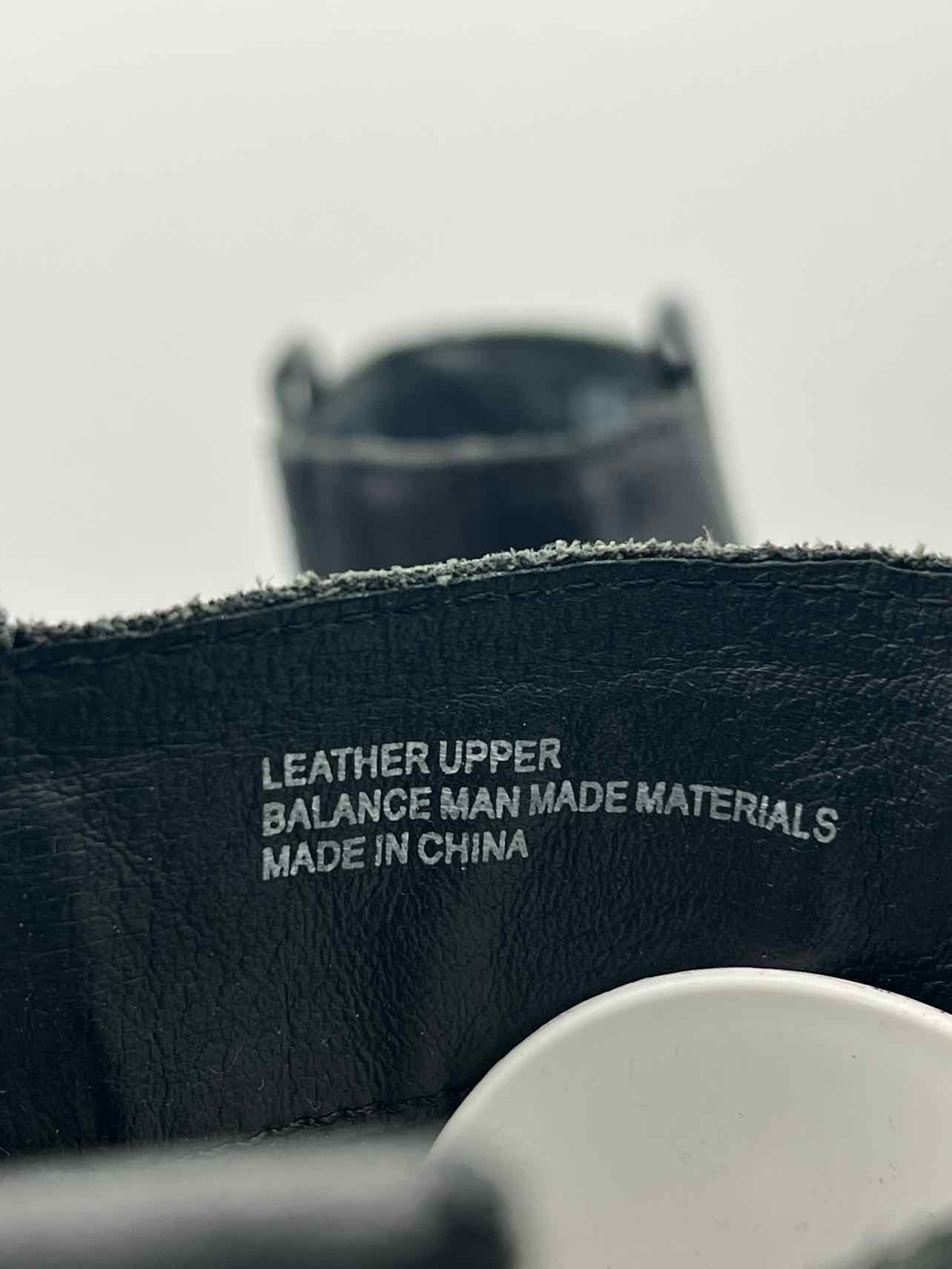 Born Size 6 Black Zipper Leather Shoes Boots - Image 9