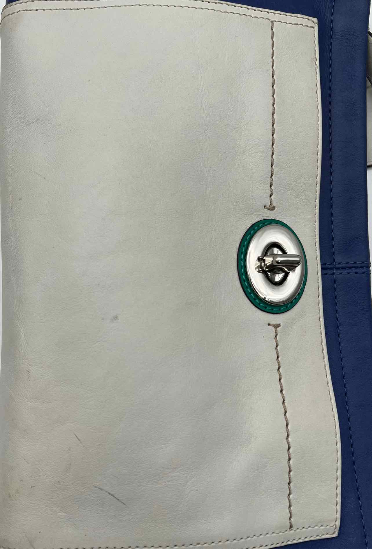 Coach Bl/Wh/Gr Colorblock Turn-lock Leather AS IS Designer Wristlet - Image 8