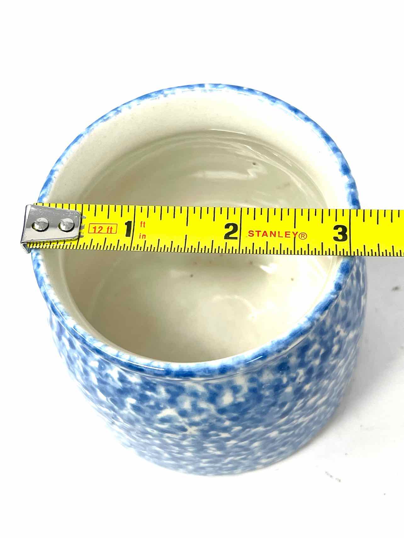 Los Angeles Pottery Blue/White Stippled Home Decor Sugar/Cream Set - Image 9