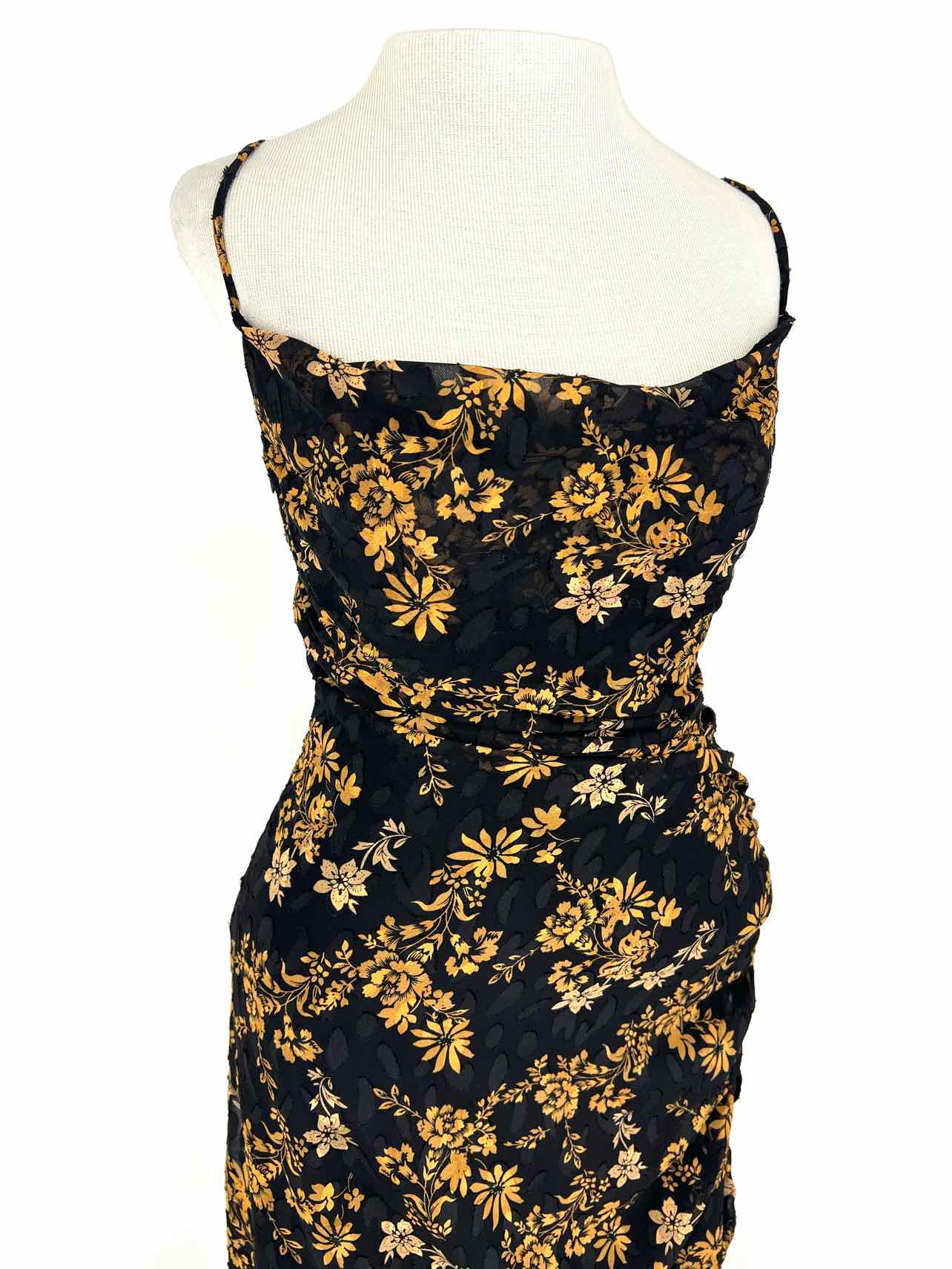 LuLu's Size XS Black/Orange Floral Ruched Dresses Dress Maxi - Image 3