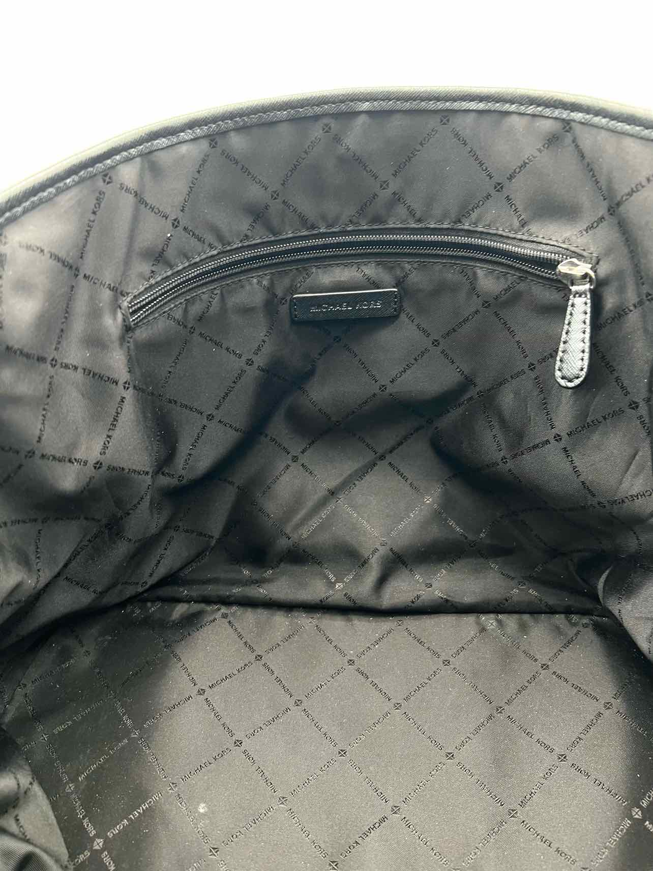Michael Michael Kors Black/Gray Leather Drawstring Monogrammed AS IS Tote - Image 5
