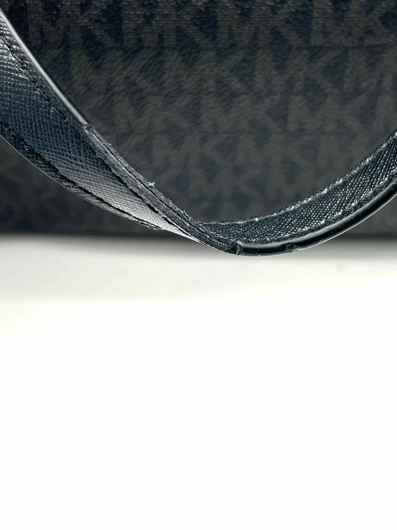 Michael Michael Kors Black/Gray Leather Drawstring Monogrammed AS IS Tote - Image 7