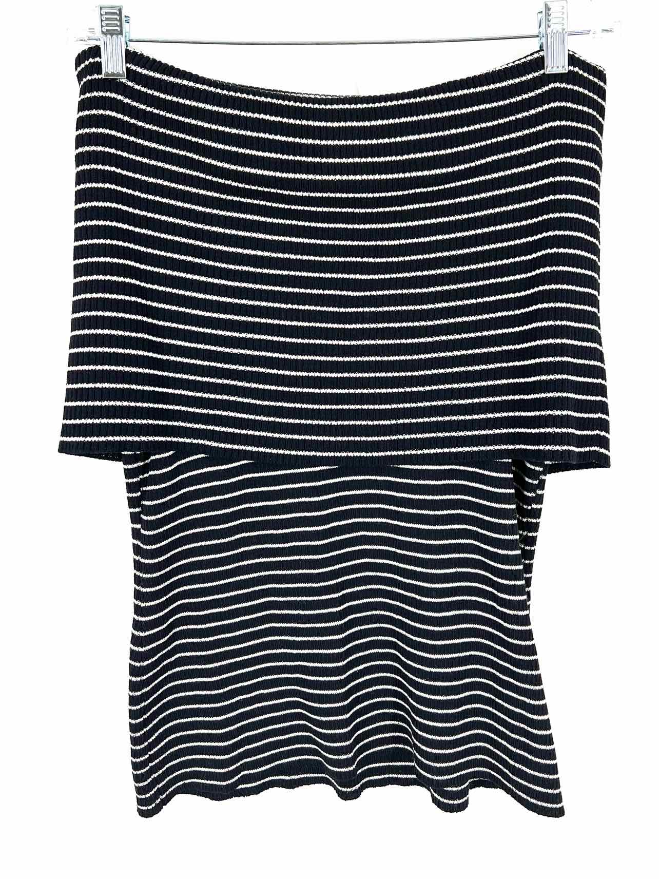 St. John Size M Navy/White Stripe Wool/Rayon Designer Top-Short Sleeve