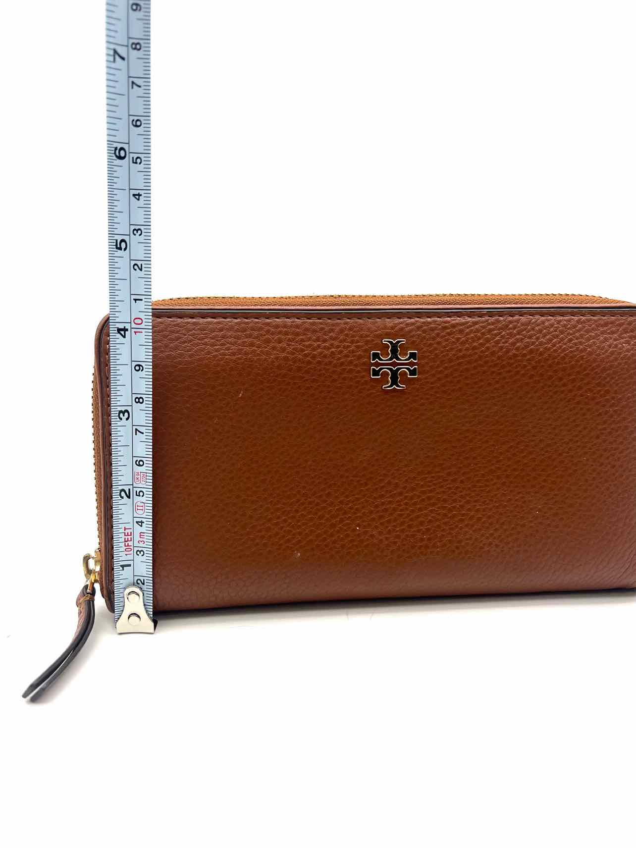 Tory Burch Brown Pebbled Leather Designer Wallet - Image 6