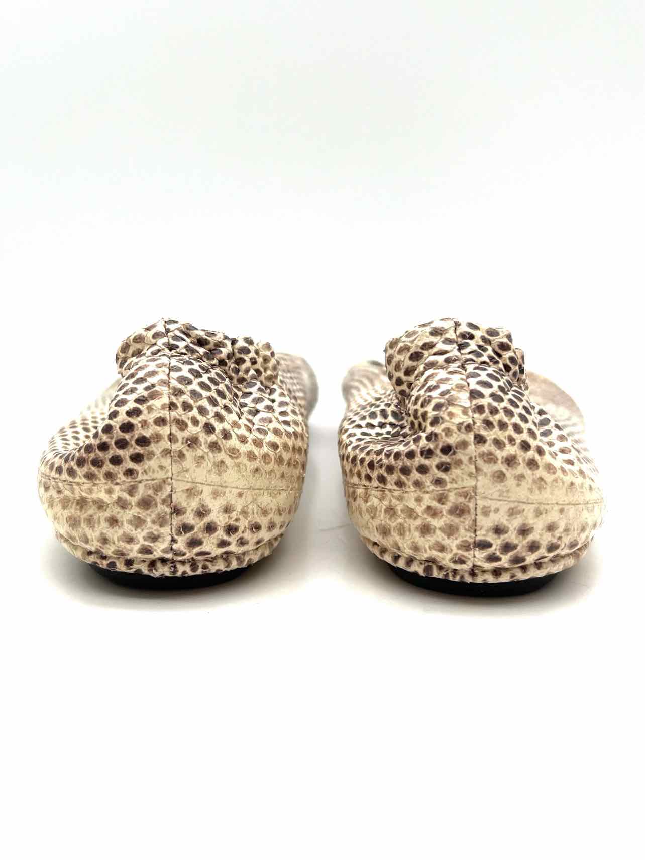 Tory Burch Size 7 Cream/Brown Reptile Leather Designer Flats - Image 3