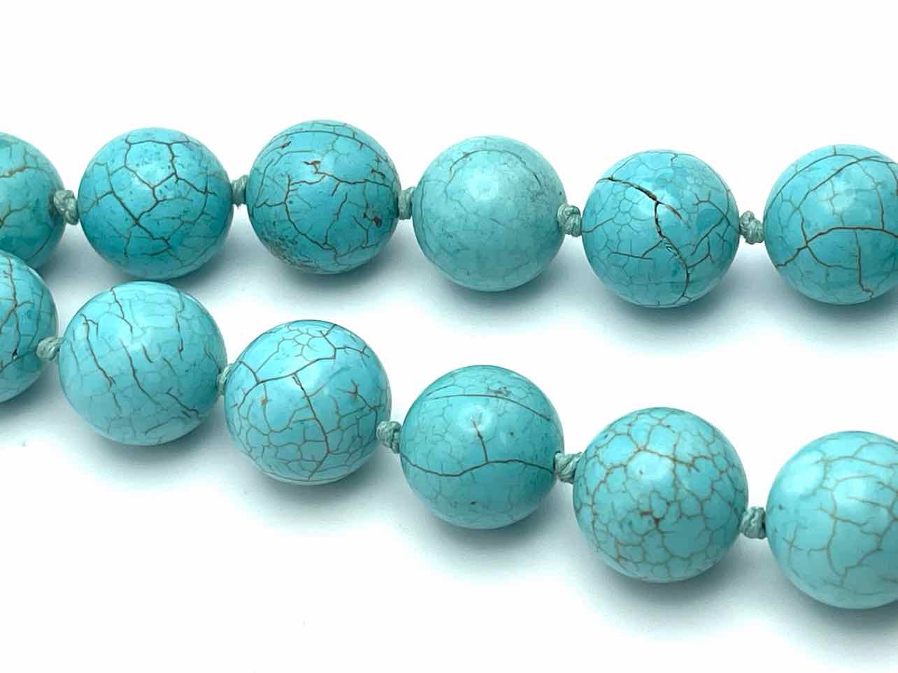 Turquoise Beaded Stone Jewelry Necklace - Image 4