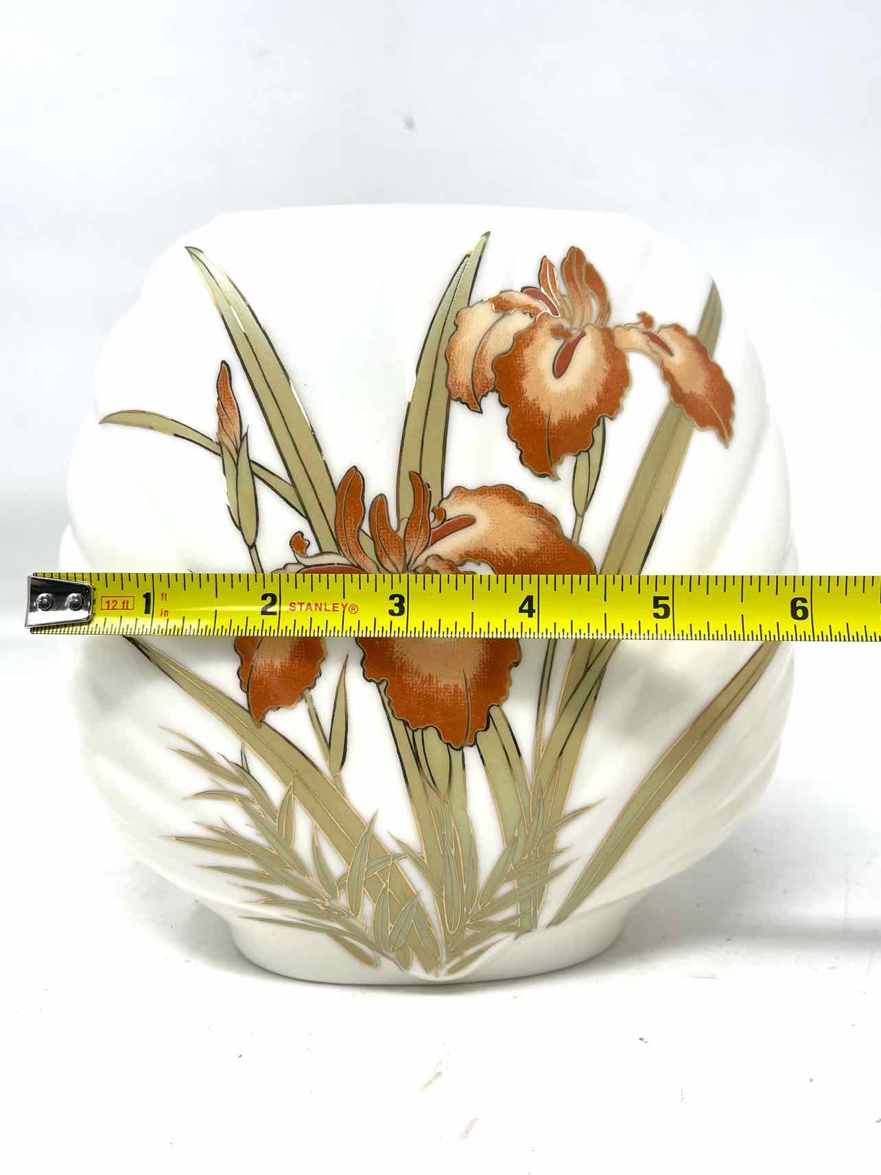 White/Multi Iris Japanese Home Decor Vase - Image 7